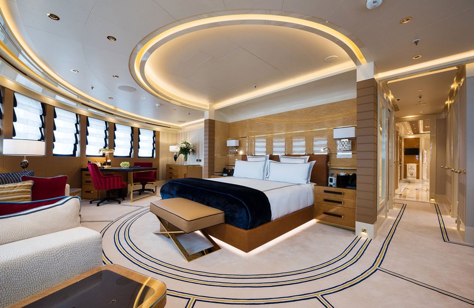 YACHT INTERIOR