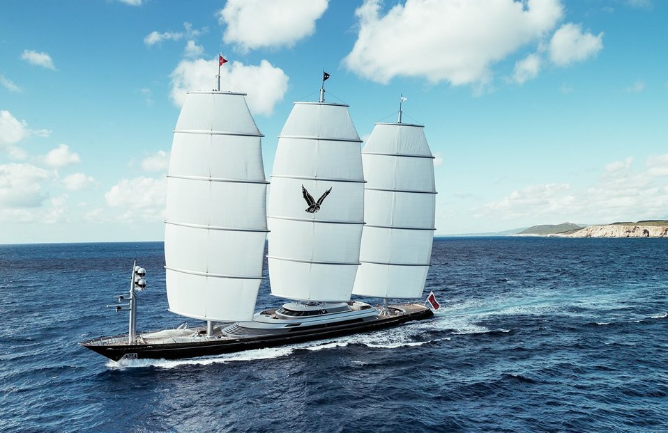 SAILING YACHT FOR CHARTER